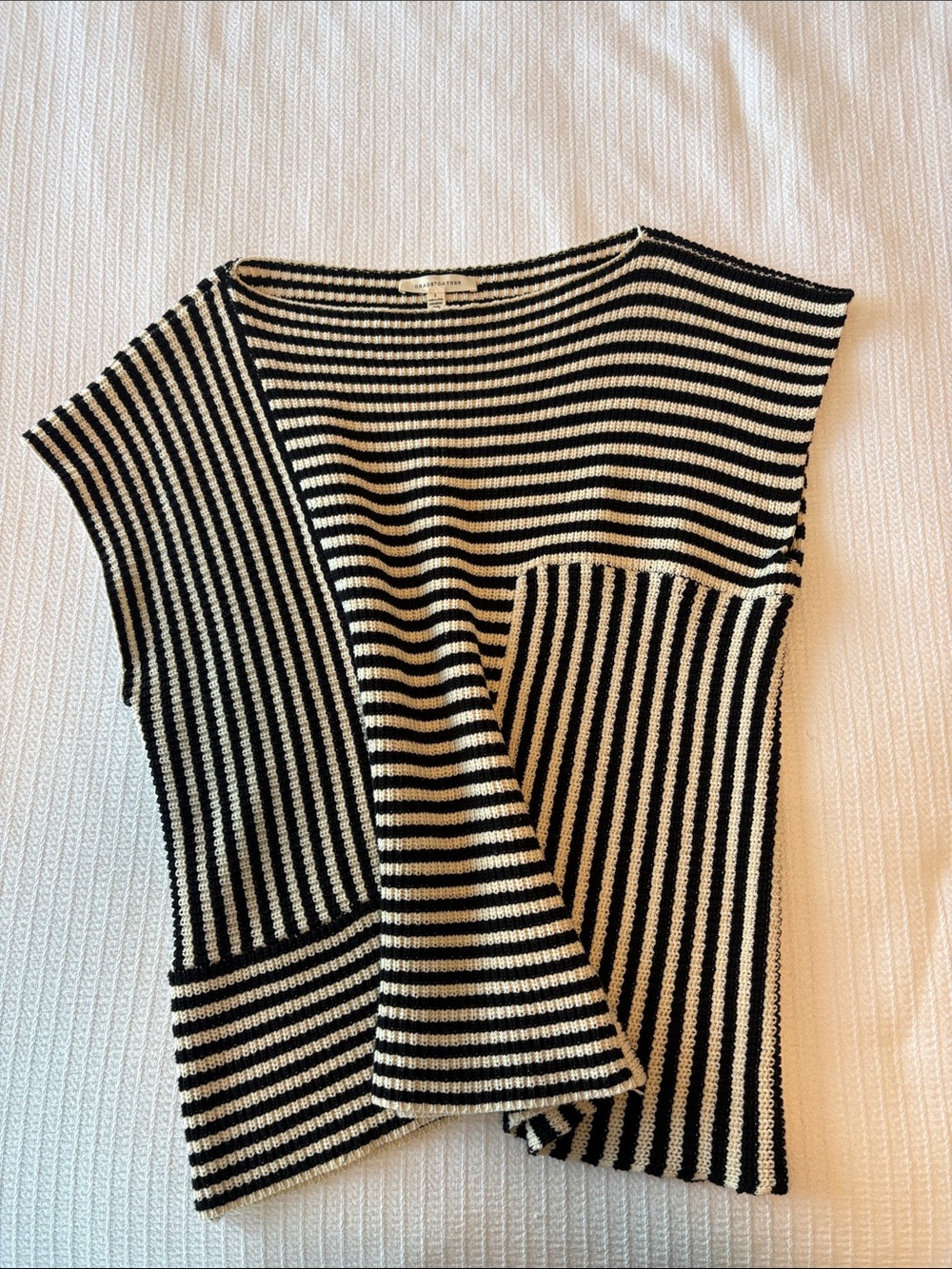 Striped Knit Sleeveless Top - Black & Cream